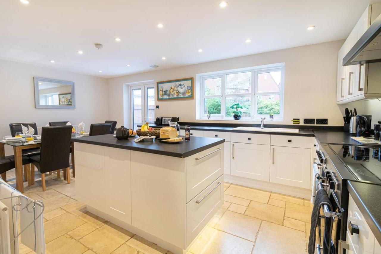 Cranesbill Serviced Accommodation - Bicester Oxfordshire Buitenkant foto