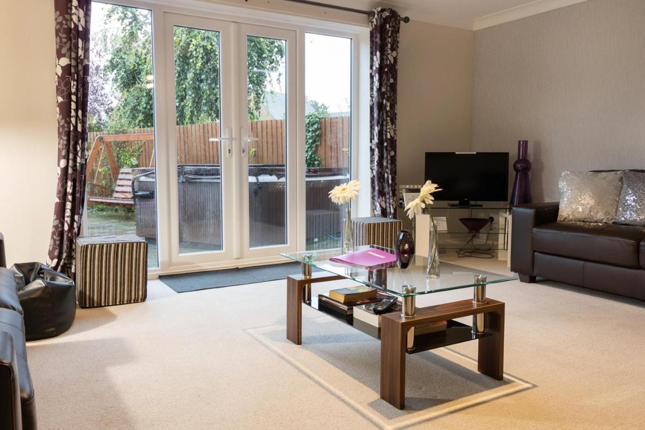 Cranesbill Serviced Accommodation - Bicester Oxfordshire Buitenkant foto