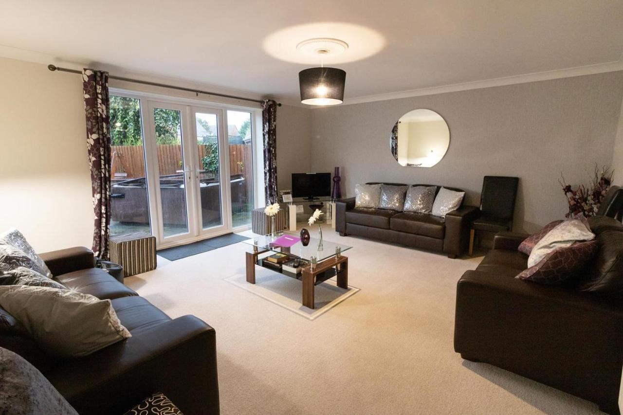 Cranesbill Serviced Accommodation - Bicester Oxfordshire Buitenkant foto